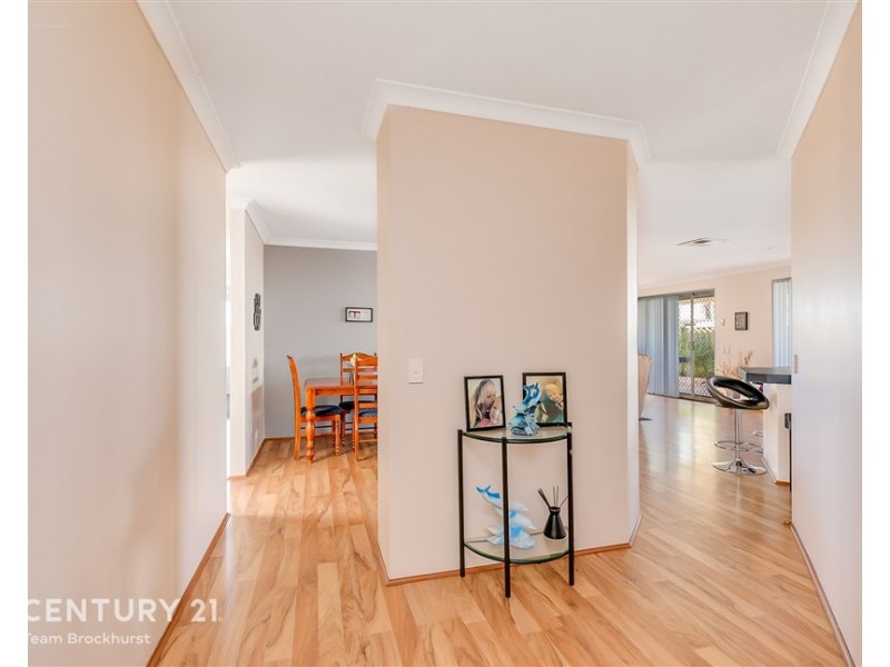 5 Moldern Place, Huntingdale WA 6110