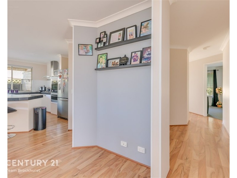 5 Moldern Place, Huntingdale WA 6110