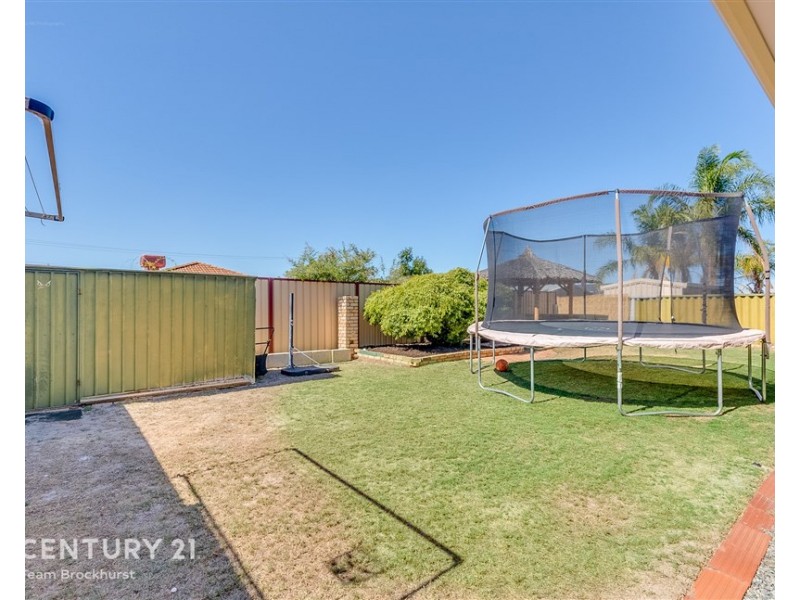 5 Moldern Place, Huntingdale WA 6110