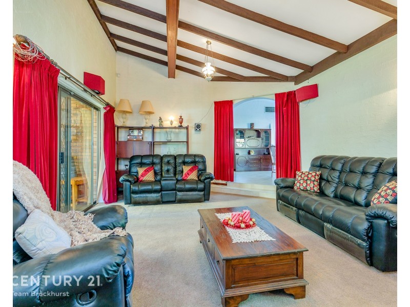 22 Essington Street, Huntingdale WA 6110