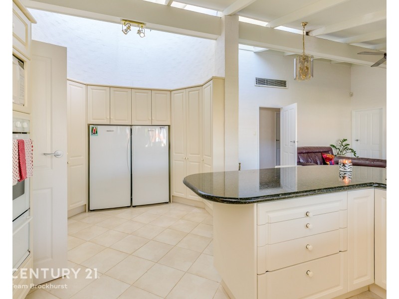 22 Essington Street, Huntingdale WA 6110