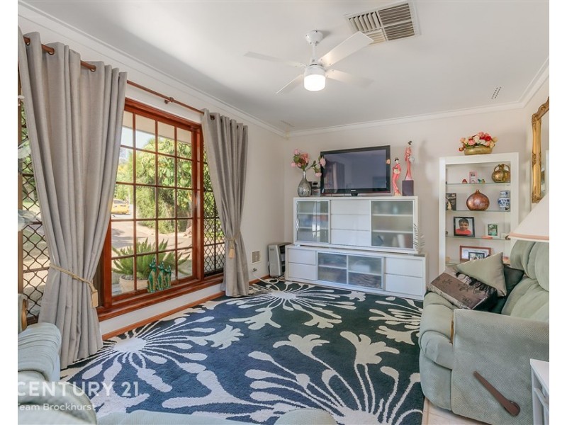 36 Lensham Place, Armadale WA 6112