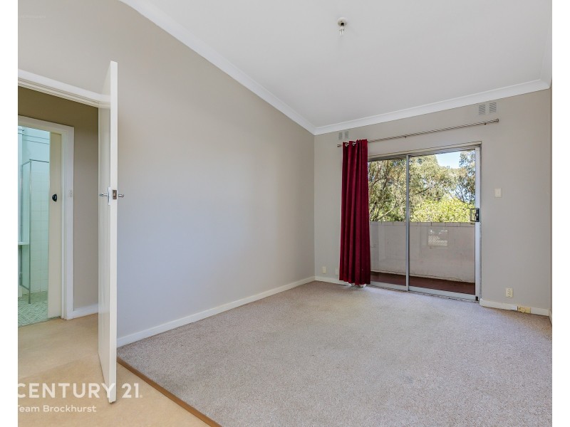 9/2 Dalziell Street, Maddington WA 6109