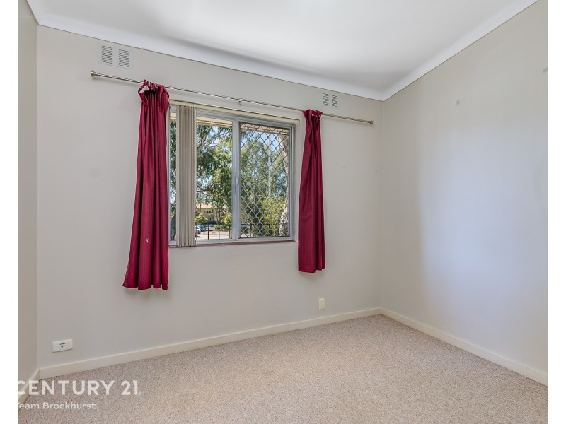 9/2 Dalziell Street, Maddington WA 6109