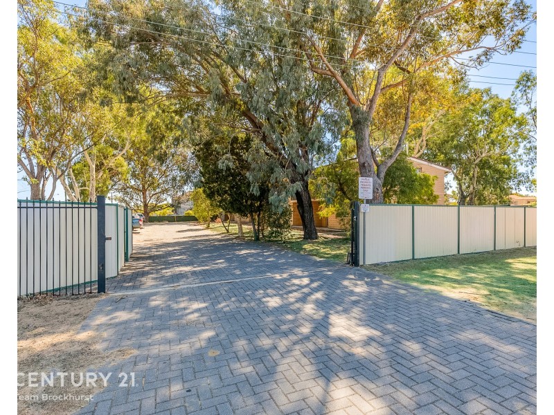 9/2 Dalziell Street, Maddington WA 6109