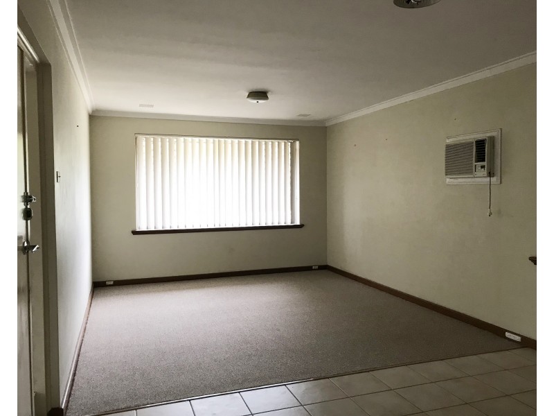 5b Nairn Street, Thornlie WA 6108