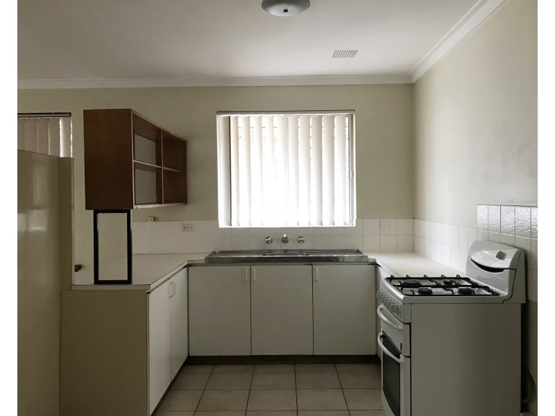 5b Nairn Street, Thornlie WA 6108