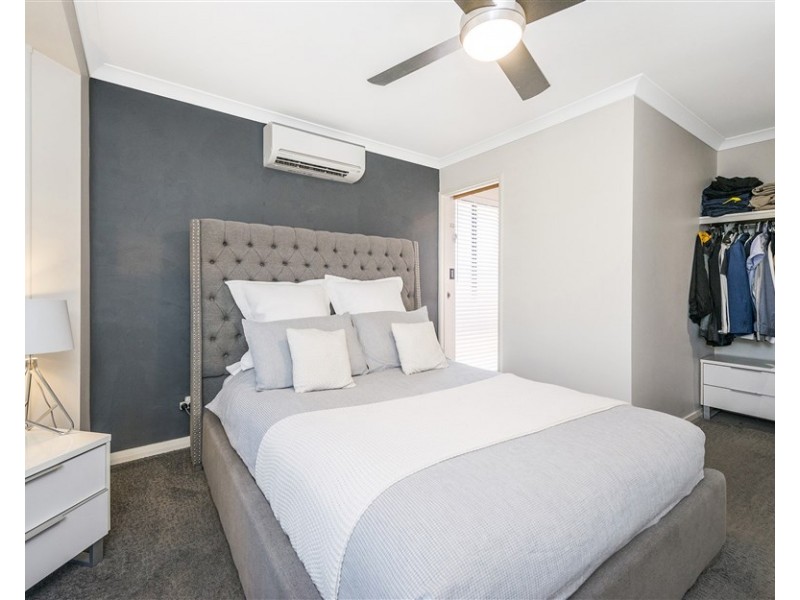 18 Strawberry Way, Forrestfield WA 6058