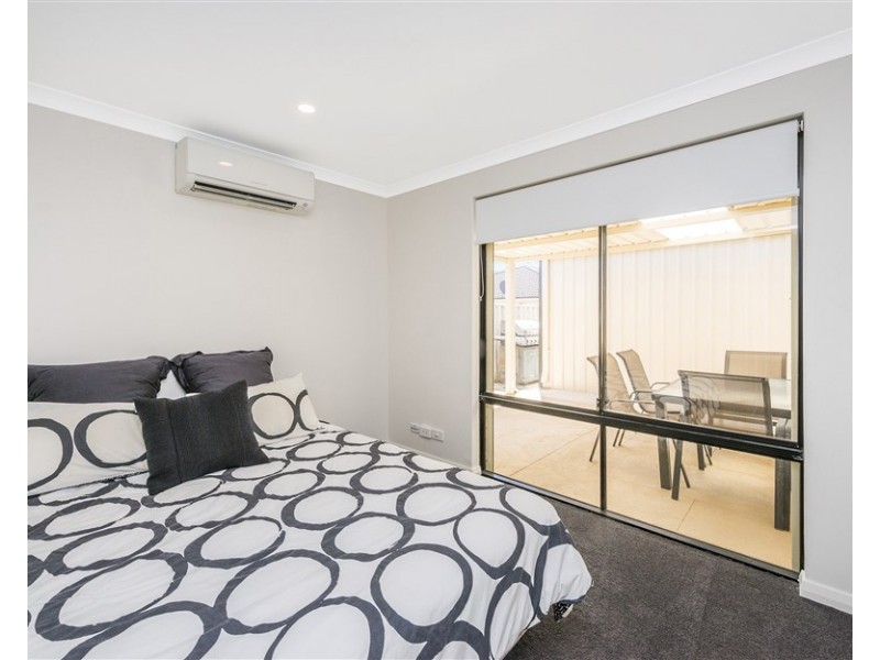 18 Strawberry Way, Forrestfield WA 6058