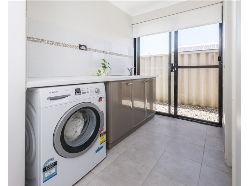18 Strawberry Way, Forrestfield WA 6058
