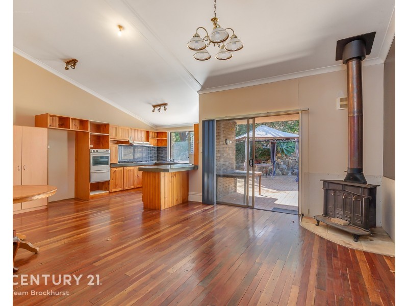 33 Hamersley Street, Kelmscott WA 6111