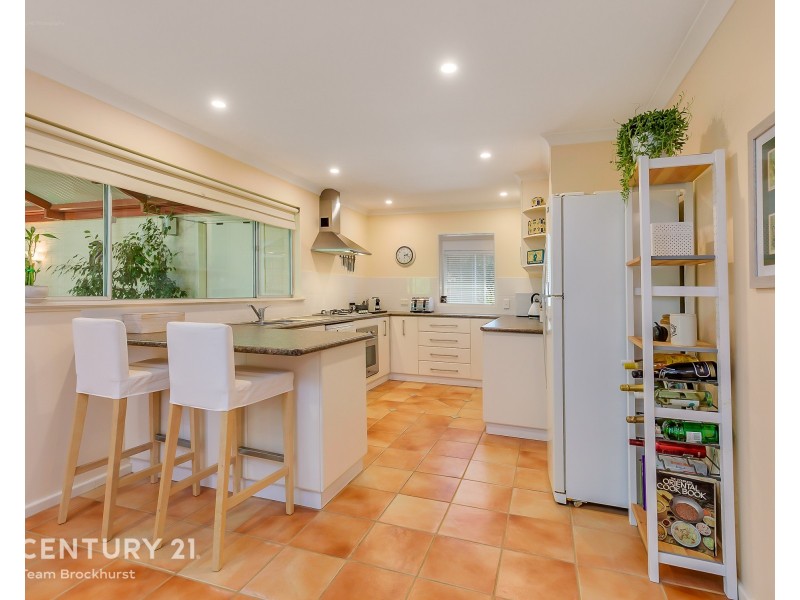 115 Regency Drive, Thornlie WA 6108