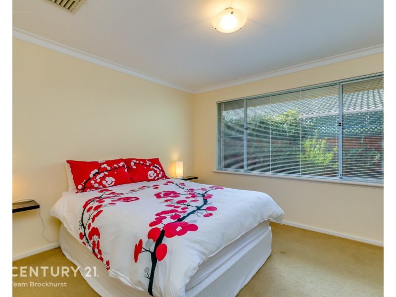 115 Regency Drive, Thornlie WA 6108