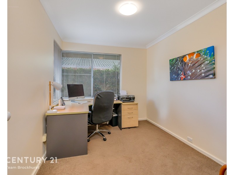 115 Regency Drive, Thornlie WA 6108