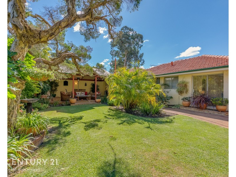 115 Regency Drive, Thornlie WA 6108