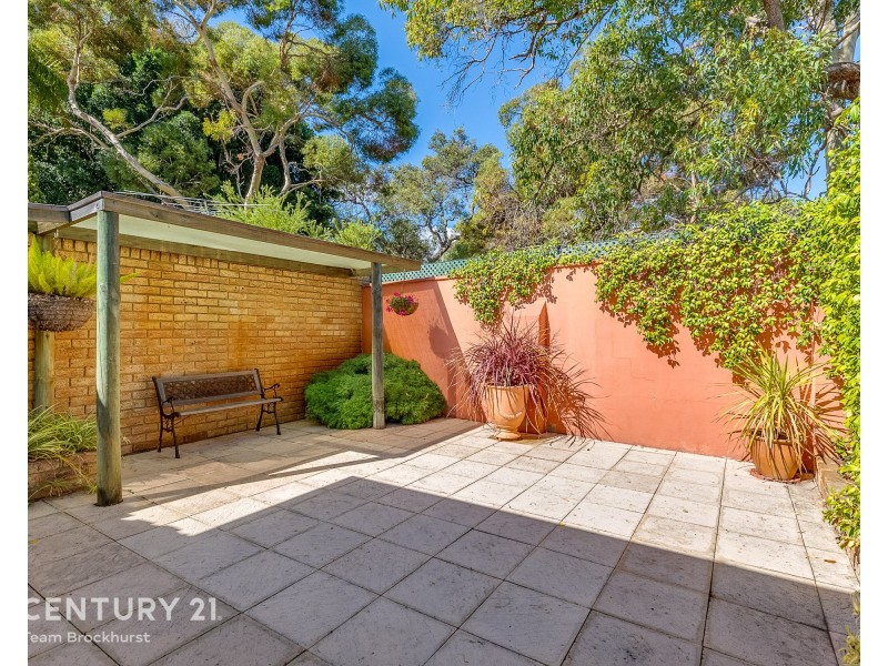 115 Regency Drive, Thornlie WA 6108