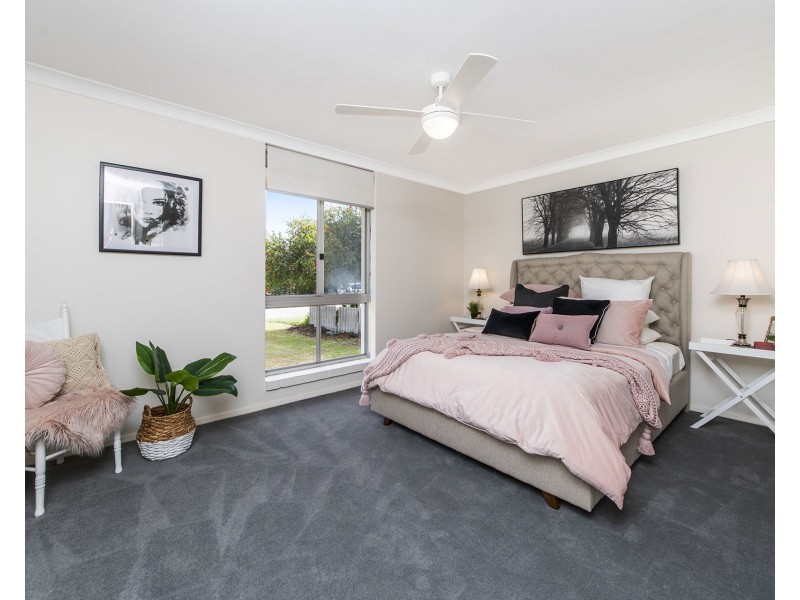 42 Mallee Way, Forrestfield WA 6058