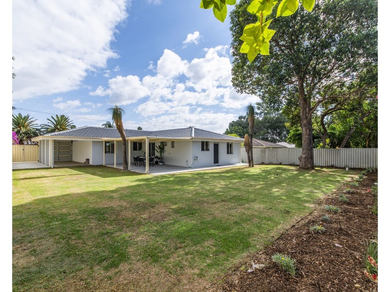 42 Mallee Way, Forrestfield WA 6058