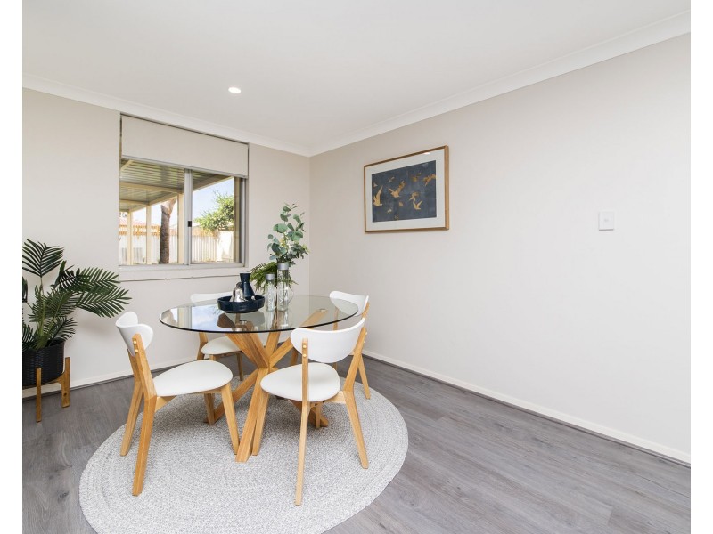 42 Mallee Way, Forrestfield WA 6058