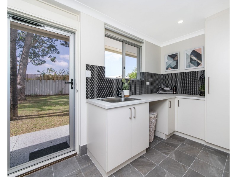 42 Mallee Way, Forrestfield WA 6058