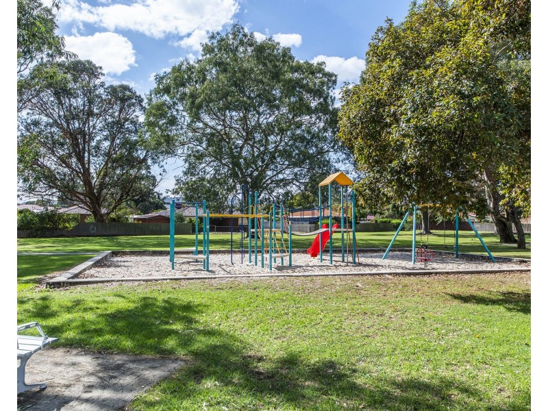 42 Mallee Way, Forrestfield WA 6058