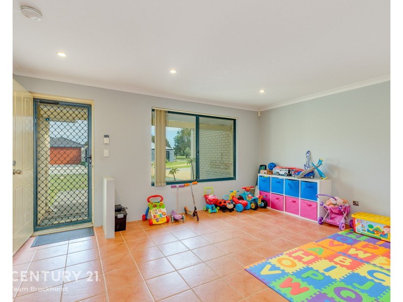 6 Waterfront Parkway, Shoalwater WA 6169