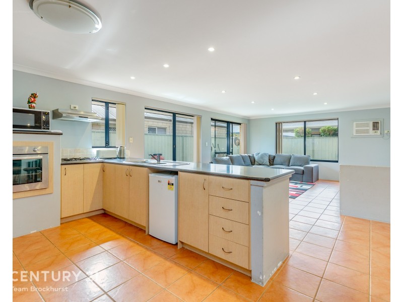 6 Waterfront Parkway, Shoalwater WA 6169