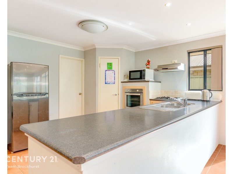 6 Waterfront Parkway, Shoalwater WA 6169