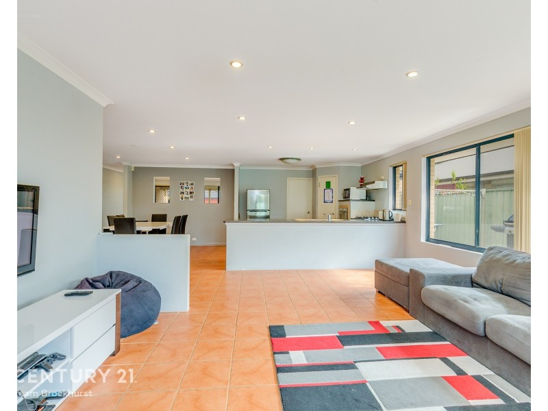 6 Waterfront Parkway, Shoalwater WA 6169