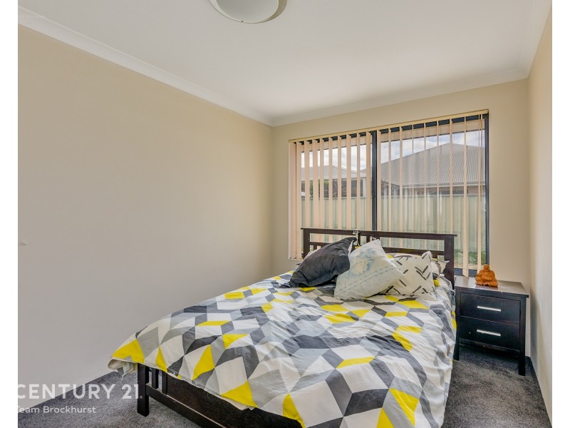 6 Waterfront Parkway, Shoalwater WA 6169