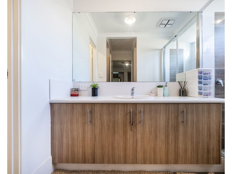 72 Bantry Drive, Maddington WA 6109