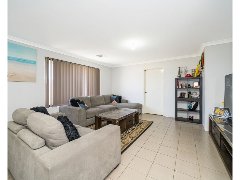 72 Bantry Drive, Maddington WA 6109