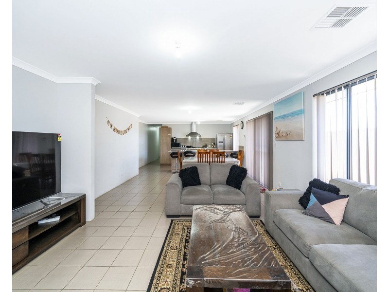 72 Bantry Drive, Maddington WA 6109