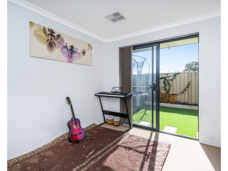 72 Bantry Drive, Maddington WA 6109