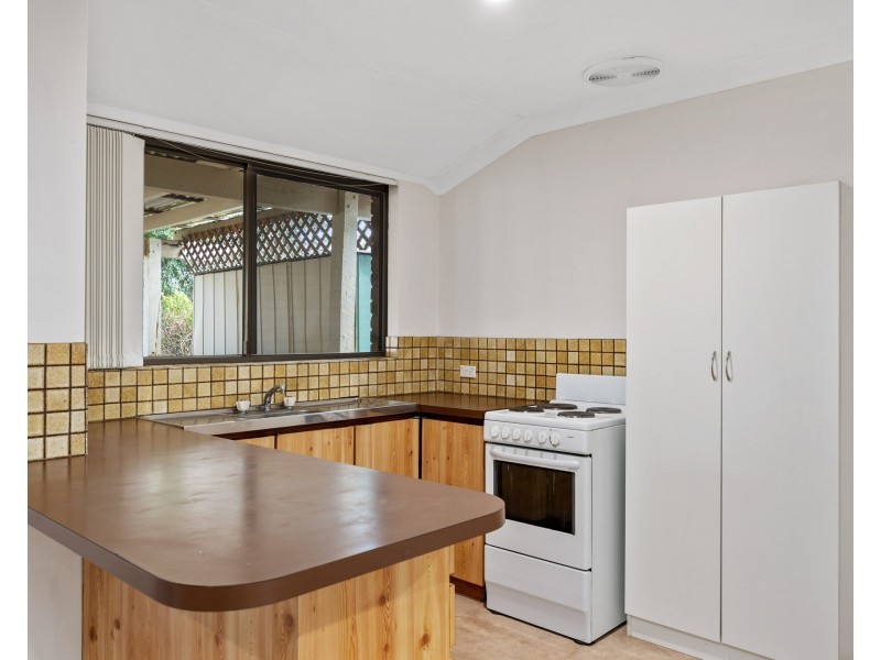 48 Regina Road, Kelmscott WA 6111