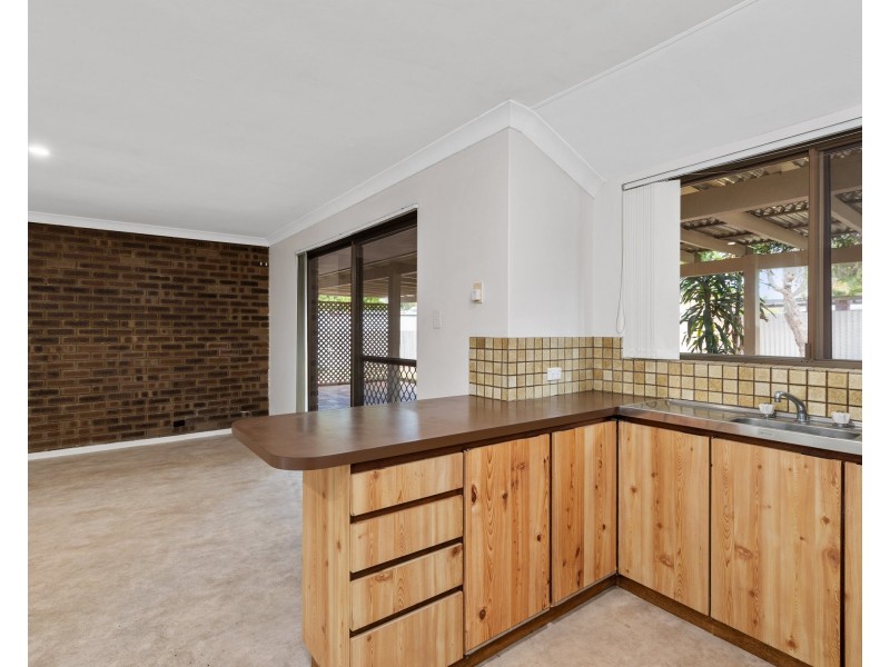 48 Regina Road, Kelmscott WA 6111