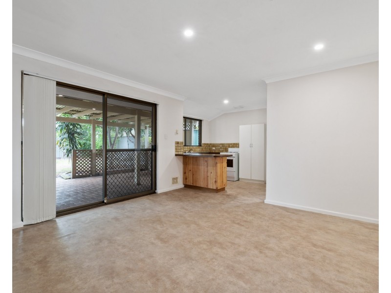 48 Regina Road, Kelmscott WA 6111