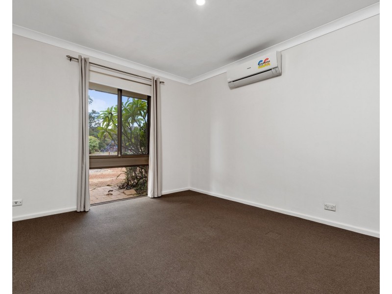 48 Regina Road, Kelmscott WA 6111