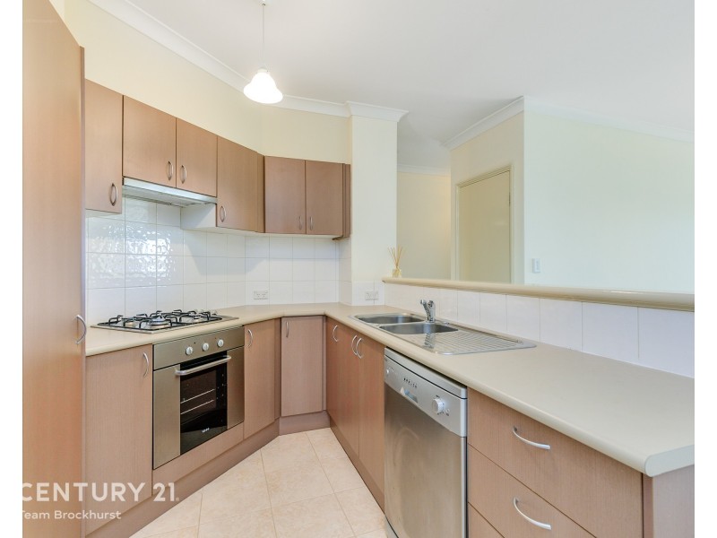 12/17 Southdown Place, Thornlie WA 6108