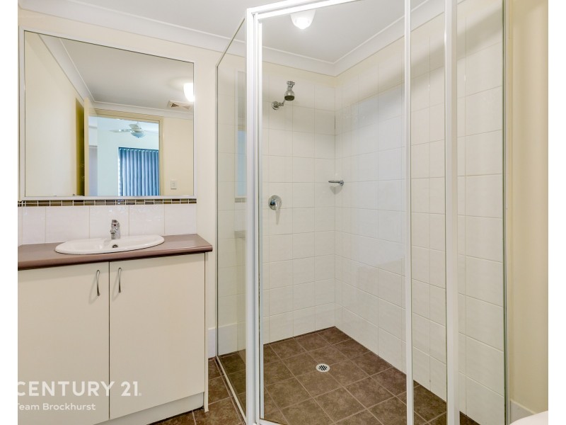 12/17 Southdown Place, Thornlie WA 6108