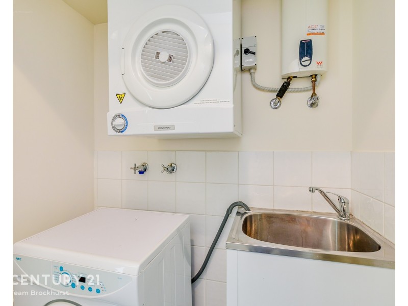 12/17 Southdown Place, Thornlie WA 6108