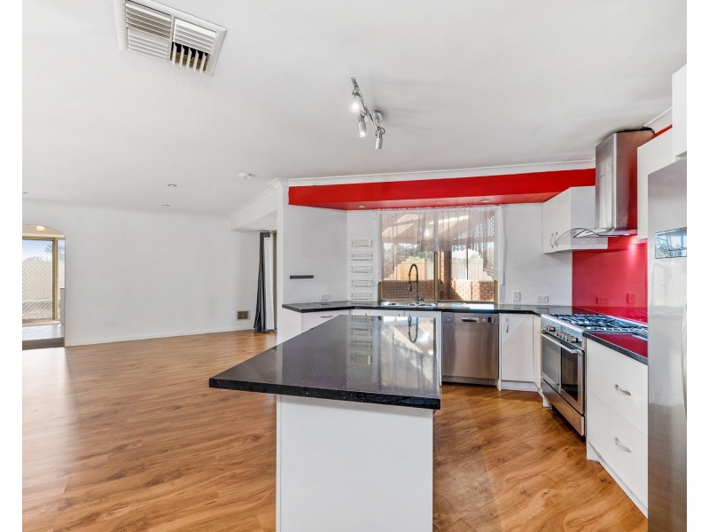 16 Greenhood Court, Gosnells WA 6110