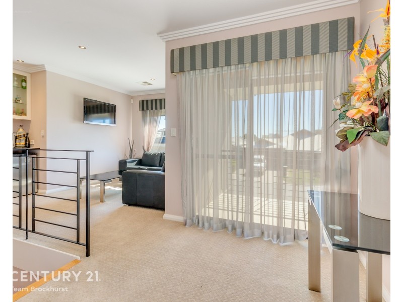 20 Januk Turn, South Guildford WA 6055