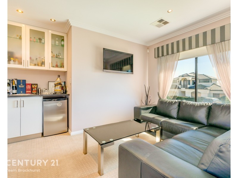 20 Januk Turn, South Guildford WA 6055