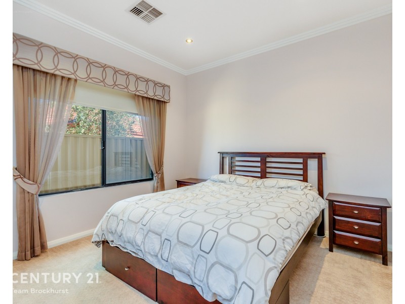 20 Januk Turn, South Guildford WA 6055