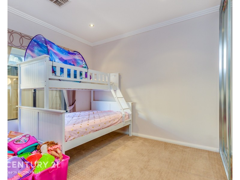 20 Januk Turn, South Guildford WA 6055