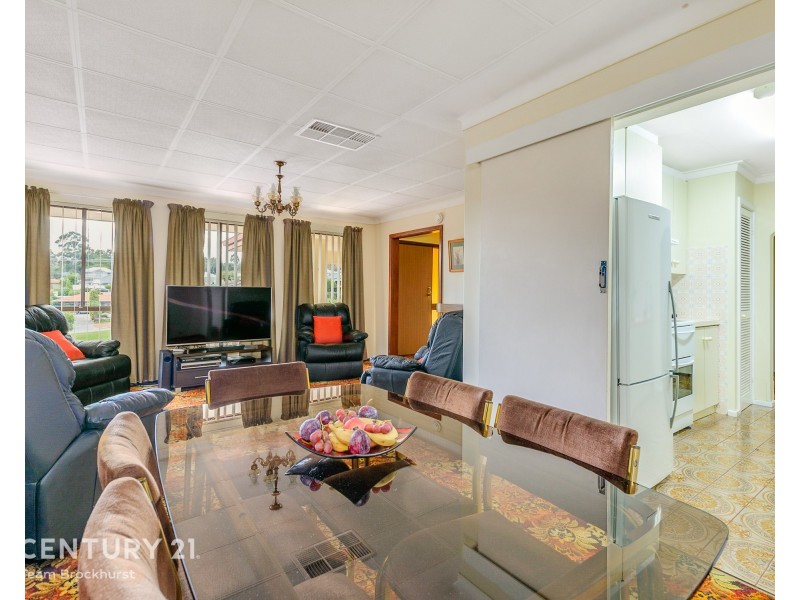 46 Churchill Drive, Swan View WA 6056