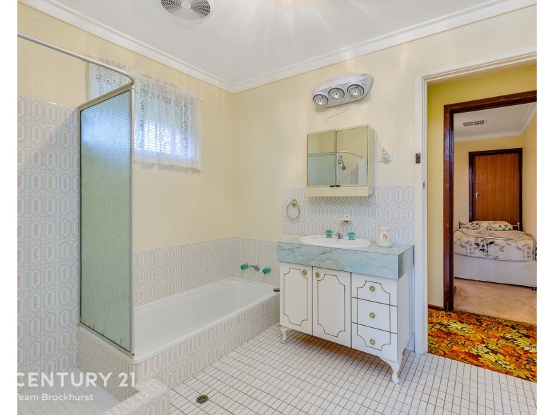 46 Churchill Drive, Swan View WA 6056