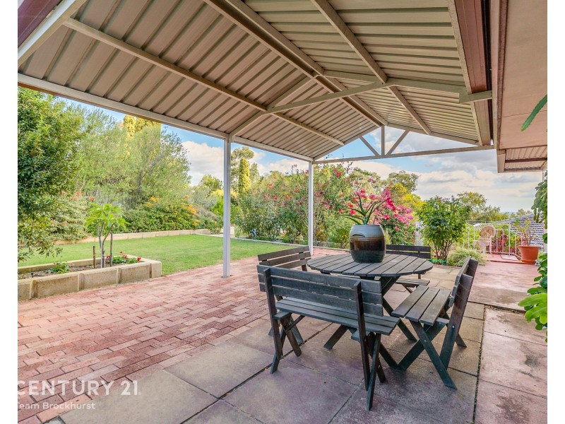 46 Churchill Drive, Swan View WA 6056