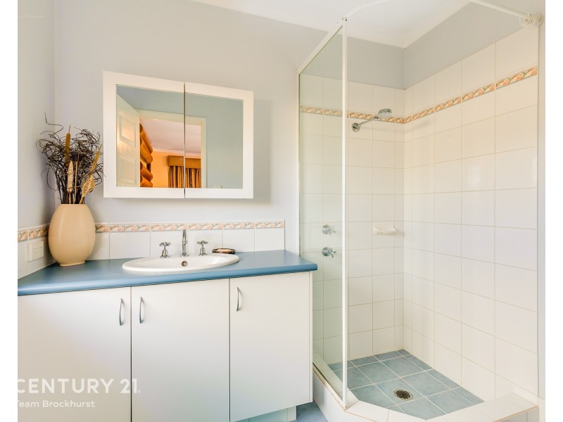 2 Gullima Court, Huntingdale WA 6110